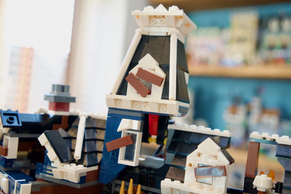 LEGO Icons 11370 Stranger Things The Creel House review 15 1200x800