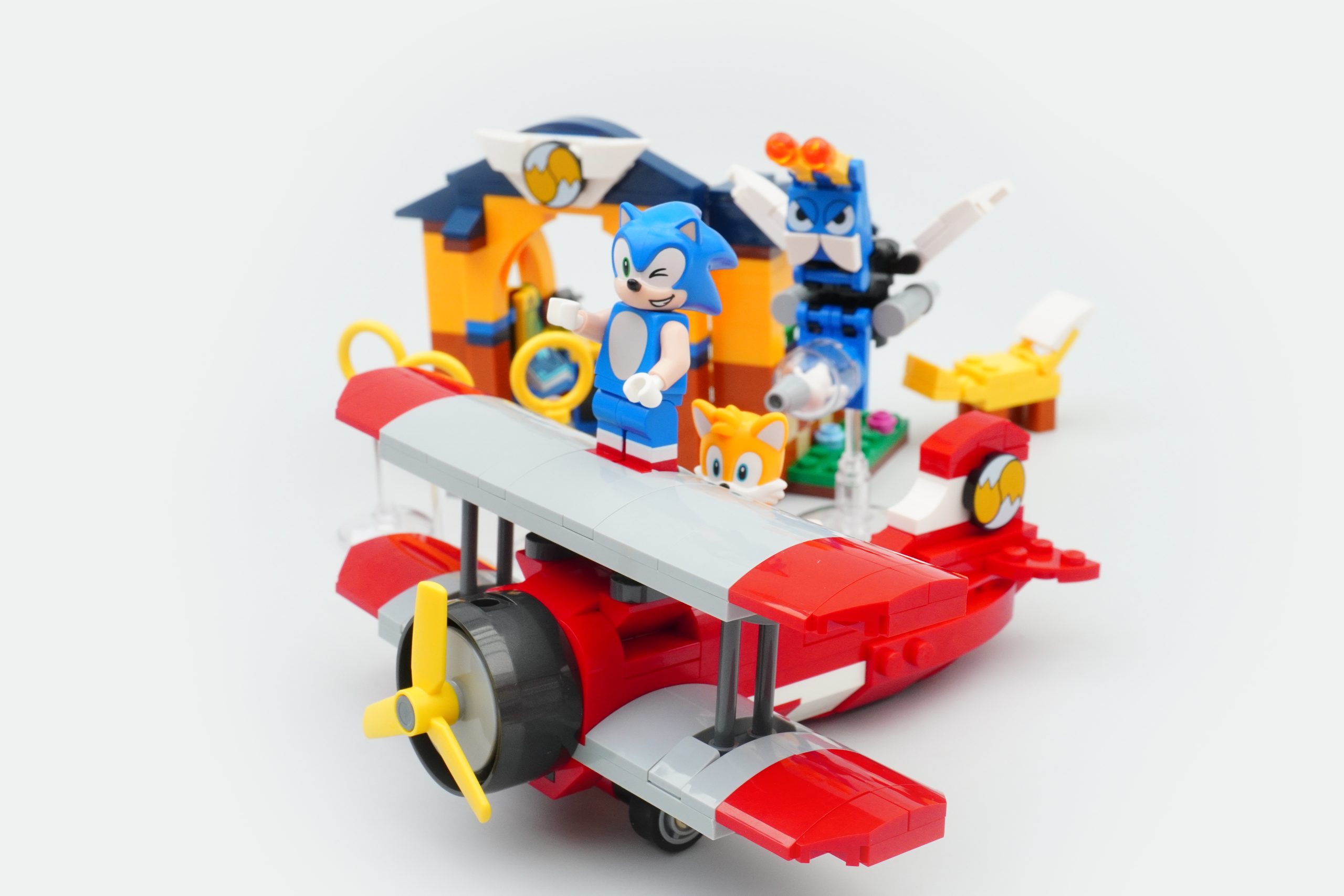 LEGO Sonic the Hedgehog 76991 Tails Workshop and Tornado Plane review 39 scaled