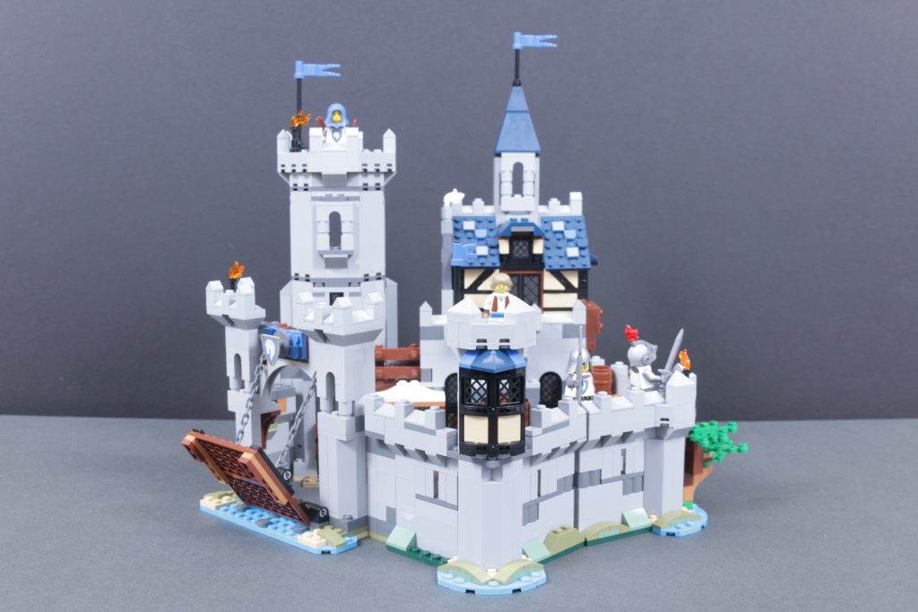 LEGO Creator 3 in 1 31168 Medieval Horse Knight Castle review 46 1024x683