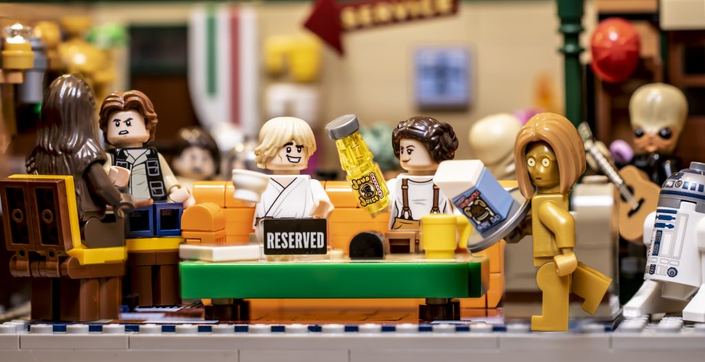 Brick Pic of the Day: Central Mos Eisley Perk
