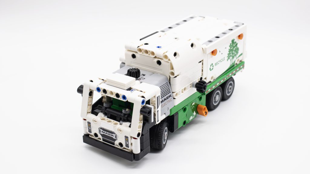 LEGO Technic 42167 Mack LR Electric Garbage Truck 16 1024x576