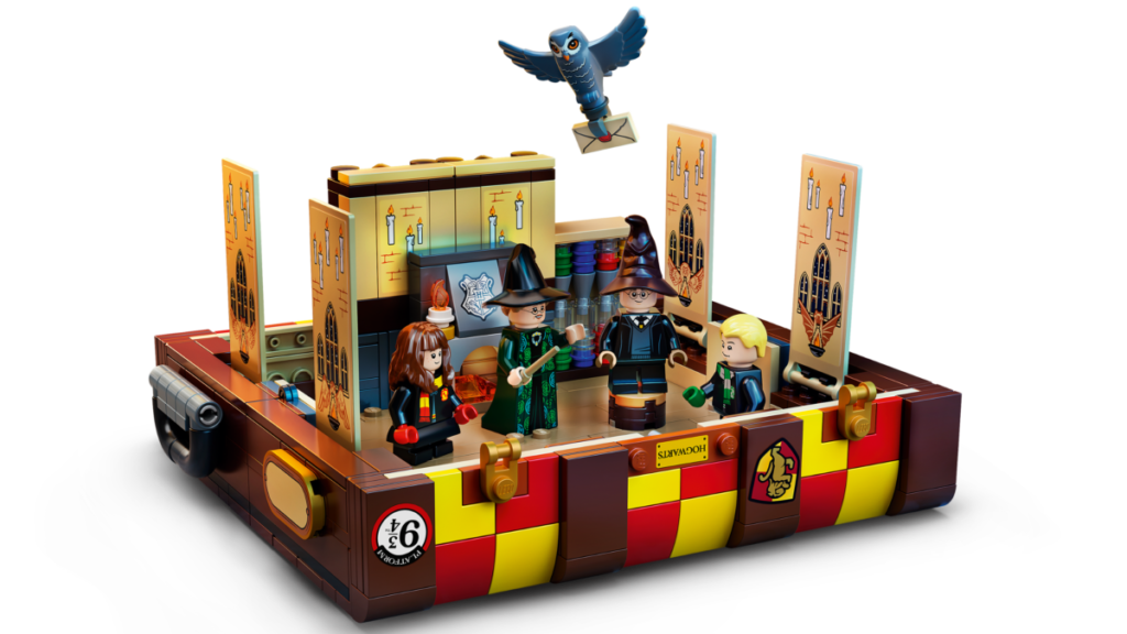 LEGO Harry Potter 76399 Hogwarts Magical Trunk 2 1024x576