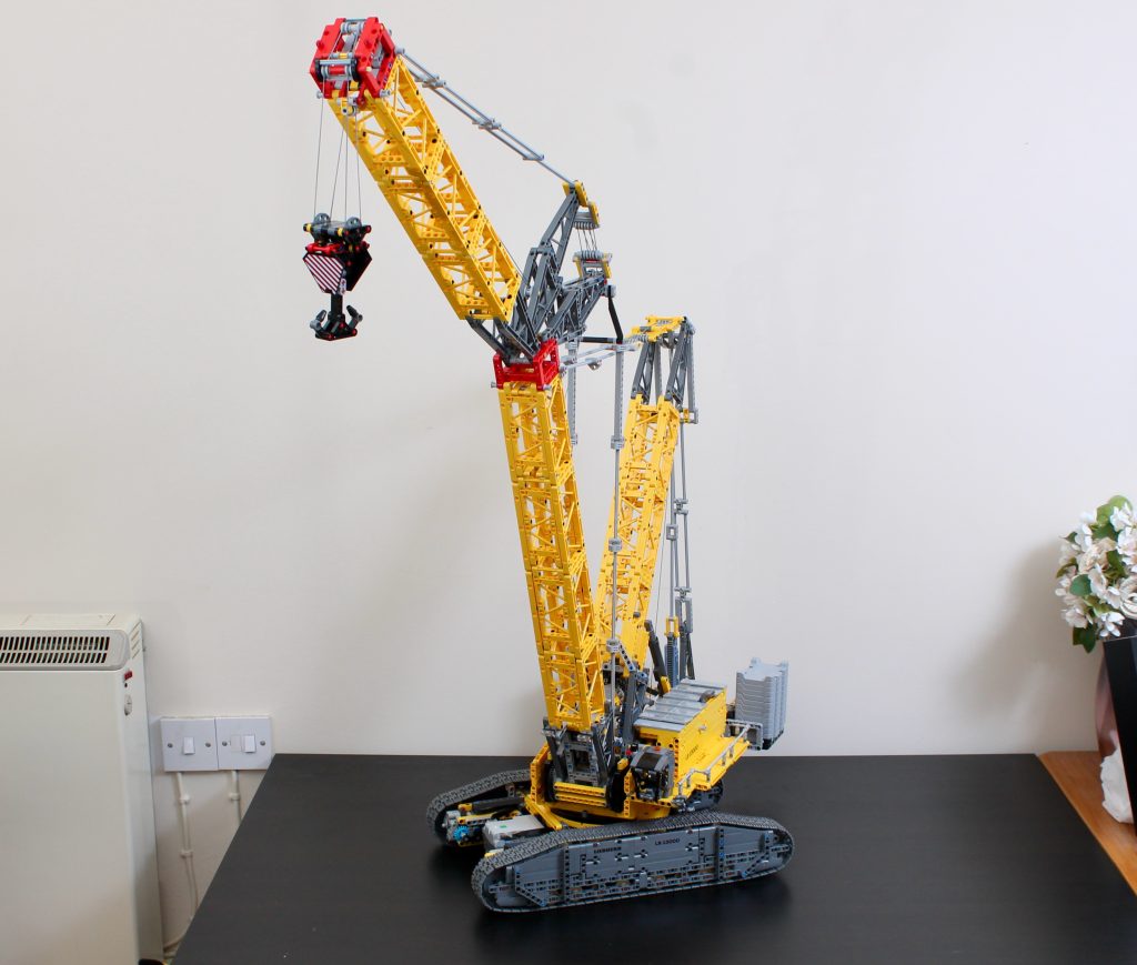 LEGO Technic 42146 Liebherr Crawler Crane LR 13000 review 2 1024x869