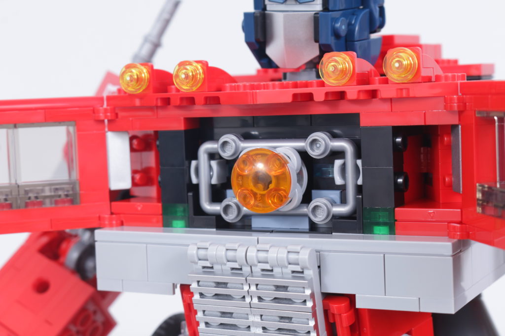 LEGO Transformers 10302 Optimus Prime review 21 1024x683