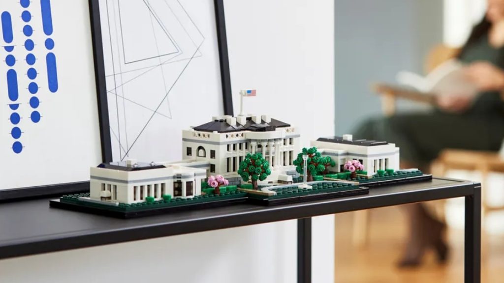 LEGO 21054 white house featured 1024x576