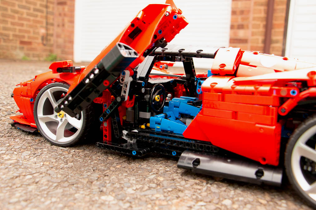 LEGO Technic 42143 Ferrari Daytona SP3 5