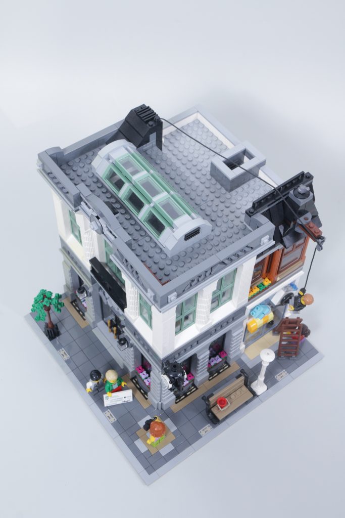 LEGO Icons 10350 Tudor Corner second review plus comparison with 10251 Brick Bank and 10270 Bookshop 14 683x1024