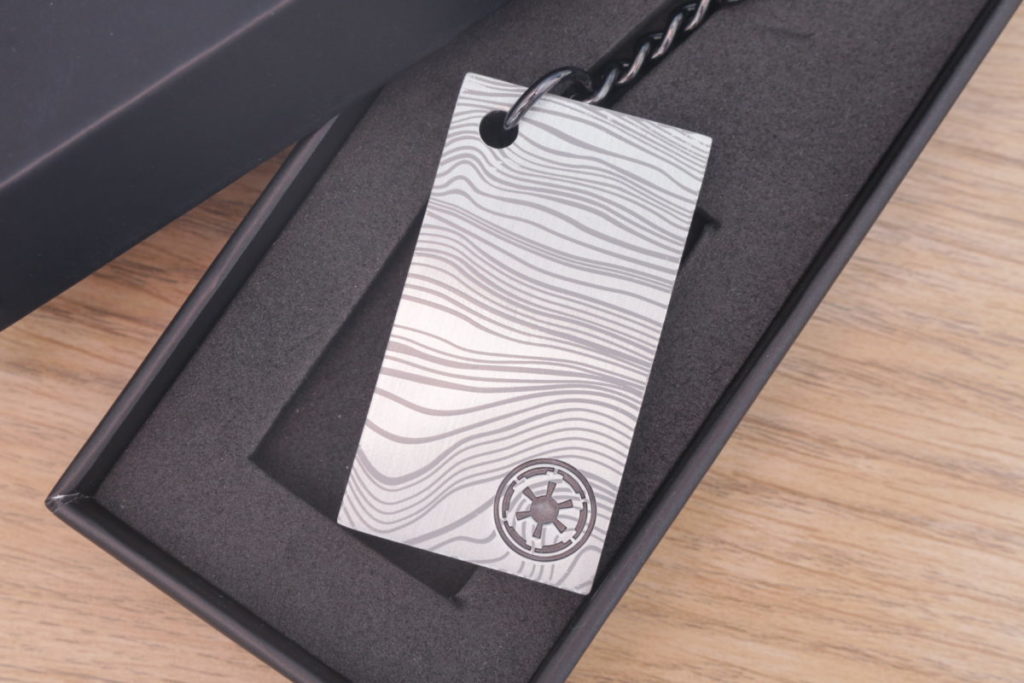 LEGO Star Wars 5007403 The Mandalorian Beskar Keyring gift with purchase review 1 1024x683