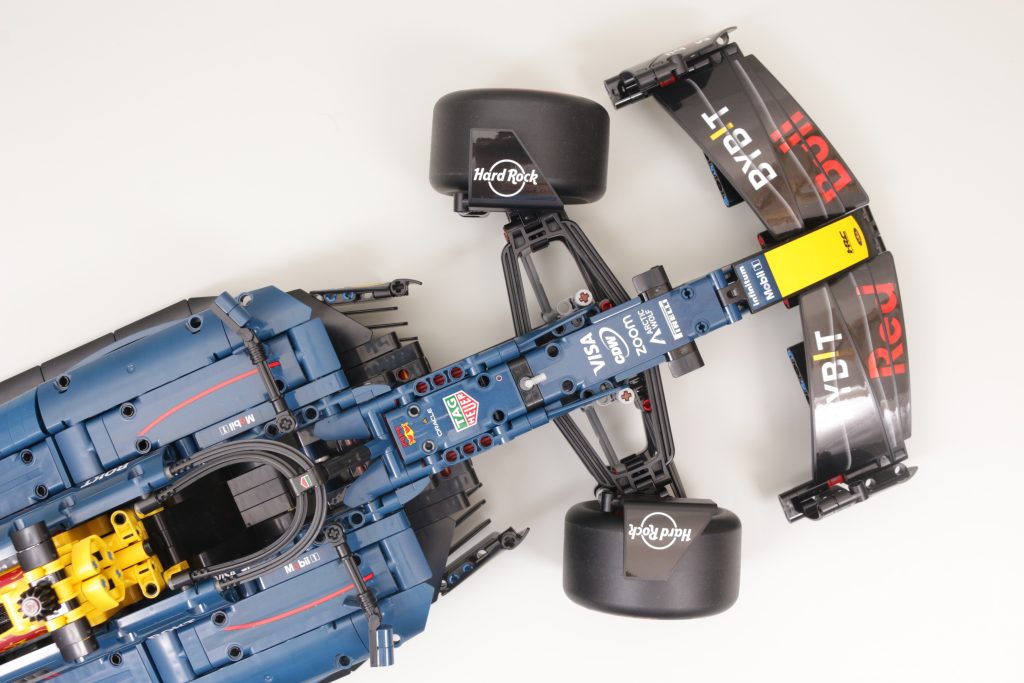 LEGO Technic 42206 Oracle Red Bull Racing RB20 F1 Car review 74 1024x683