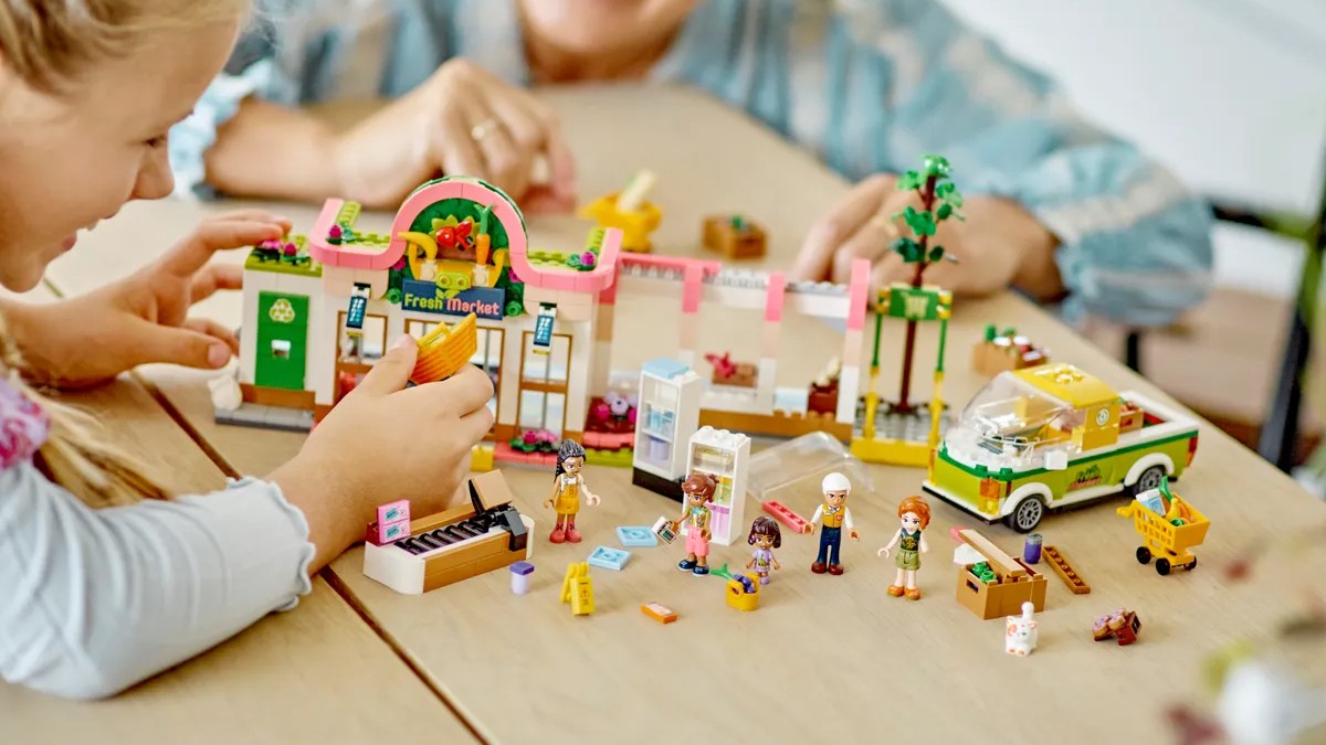 LEGO 40606 Spring Fun VIP Add-On Pack spotted online