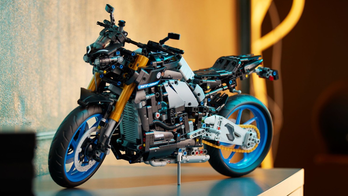 Every licensed motorcycle set from LEGO Technic and beyond