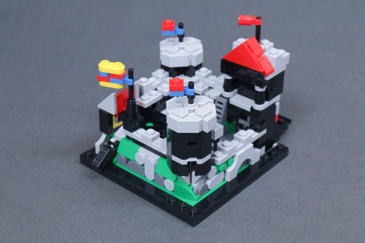 LEGO Insiders 40775 Mini Knights Castle and 40776 Hot Chocolate Stand reviews 18 1200x800