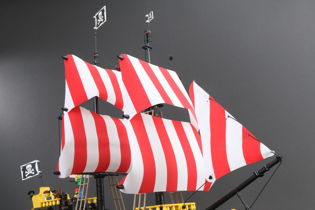 LEGO Ideas 21322 Pirates of Barracuda Bay review 75