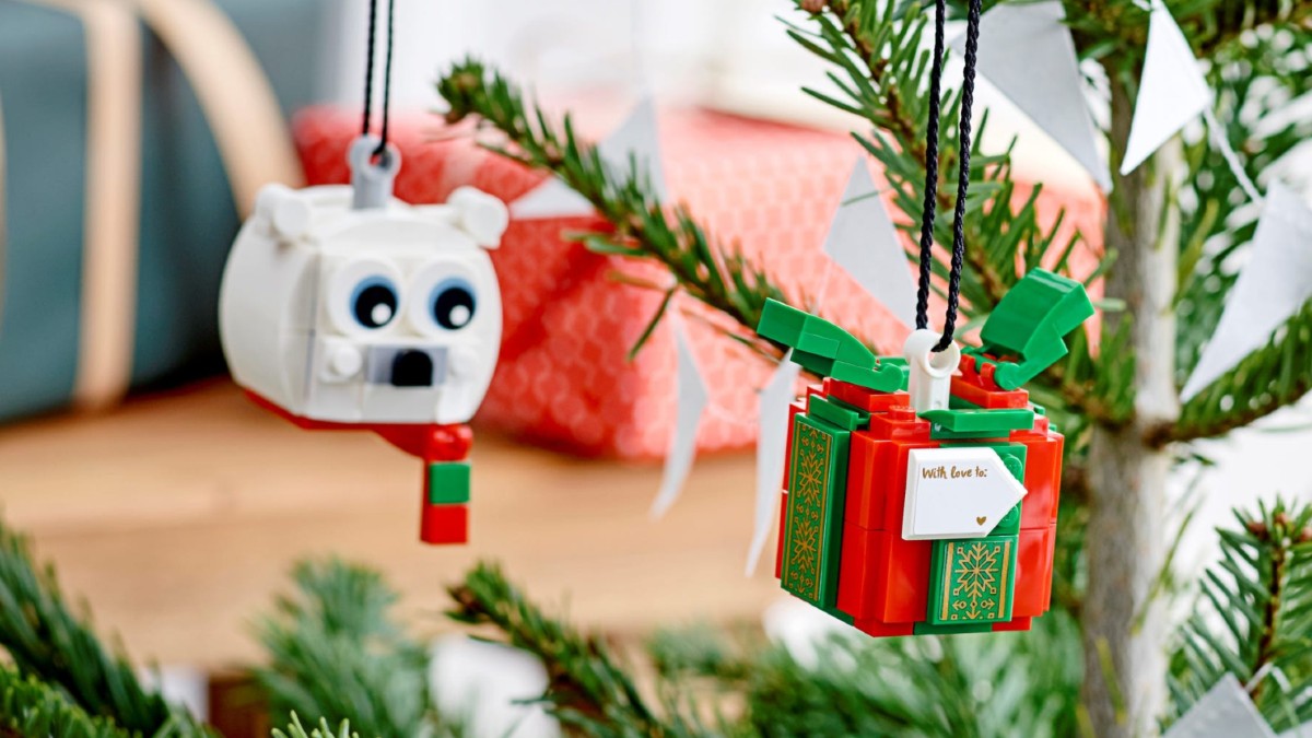 New winter LEGO Seasonal sets revealed by official store