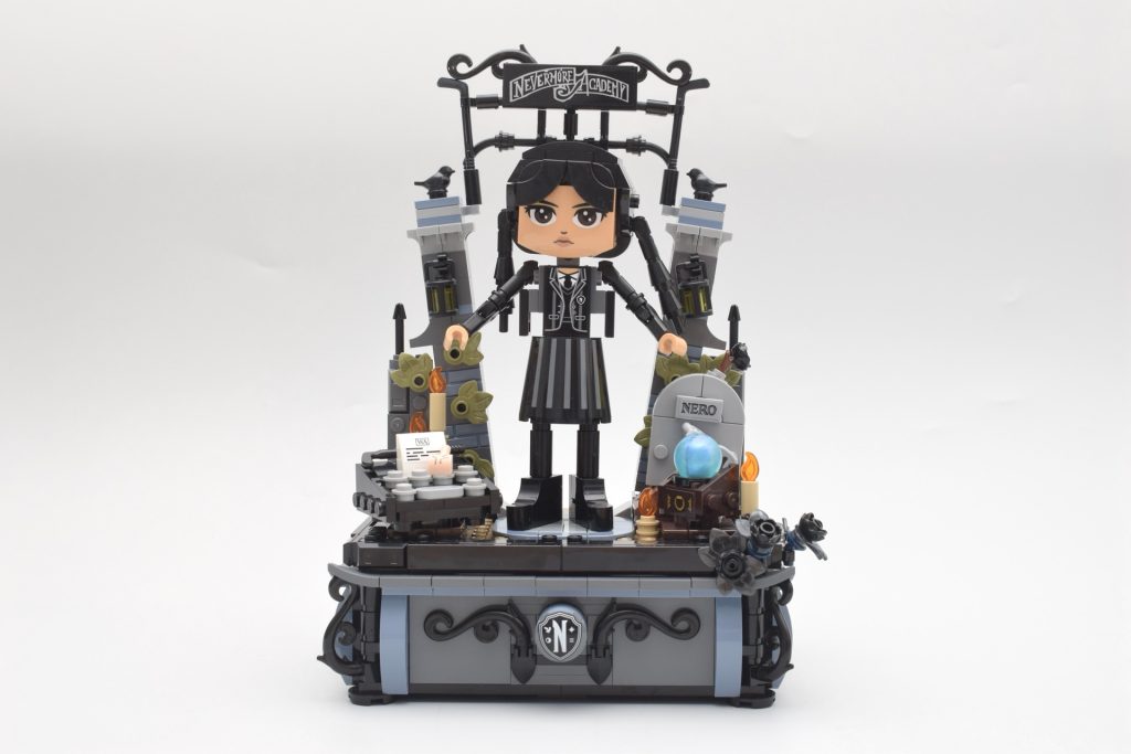 LEGO Wednesday 76780 Wednesday Addams Figure review 1 1024x683