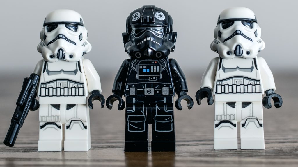 LEGO Star Wars 40771 TIE Fighter with Imperial Hanger Rack 14 1024x576
