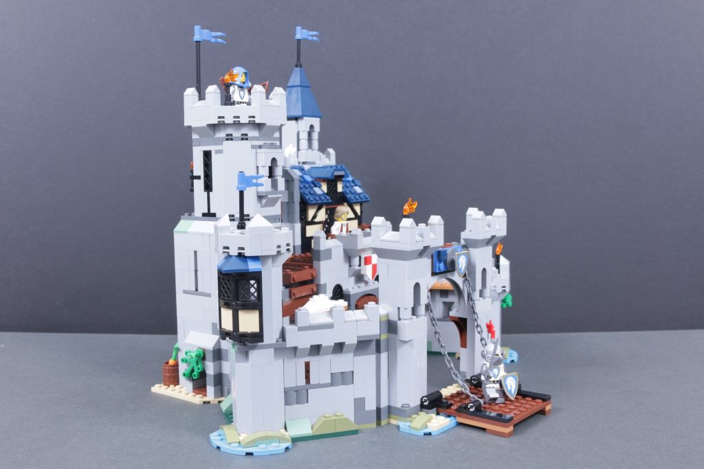 LEGO Creator 3 in 1 31168 Medieval Horse Knight Castle review 16 1024x683