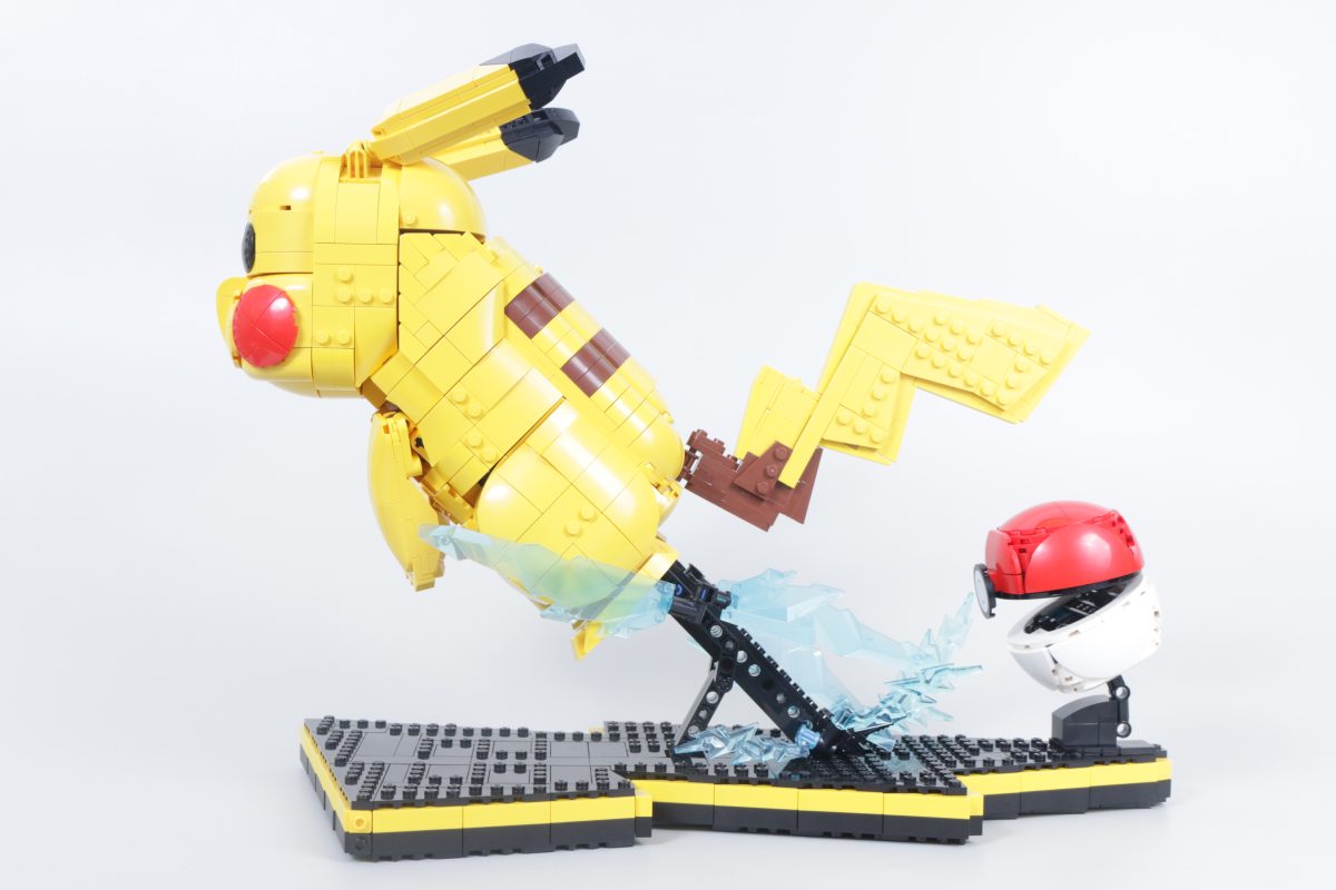 LEGO Pokemon 72152 Pikachu and Poke Ball review 16 1200x800