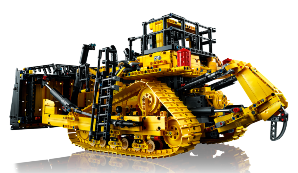 LEGO Technic 42131 CAT D11T Bulldozer back 2 1024x595
