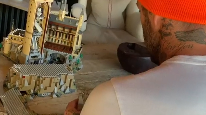 David Beckham builds LEGO Harry Potter 71043 Hogwarts Castle