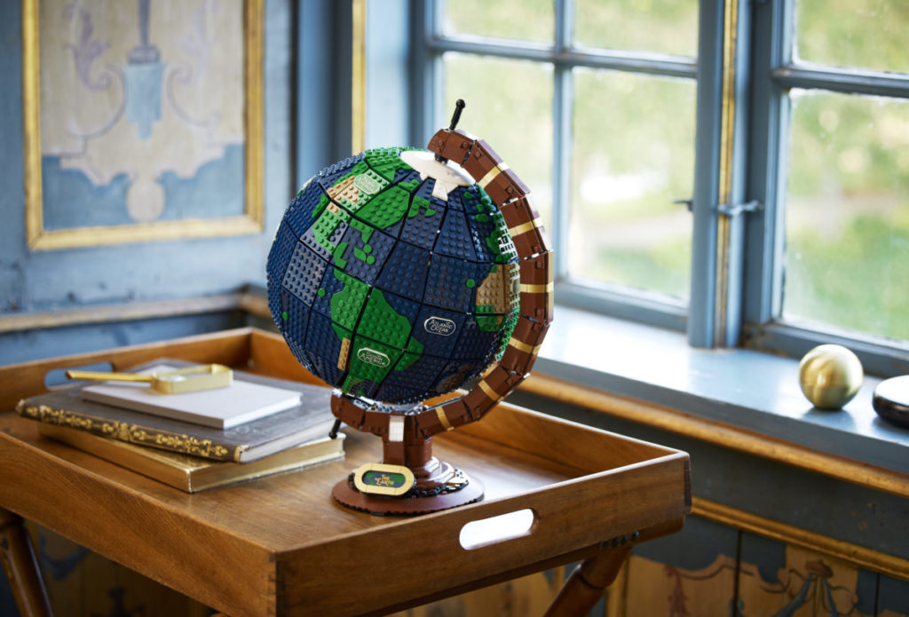 LEGO Ideas 21332 The Globe 27 1024x695