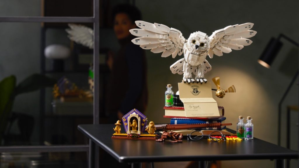 LEGO Harry Potter 76391 Hogwarts Icons Collectors Edition featured 1 1024x576