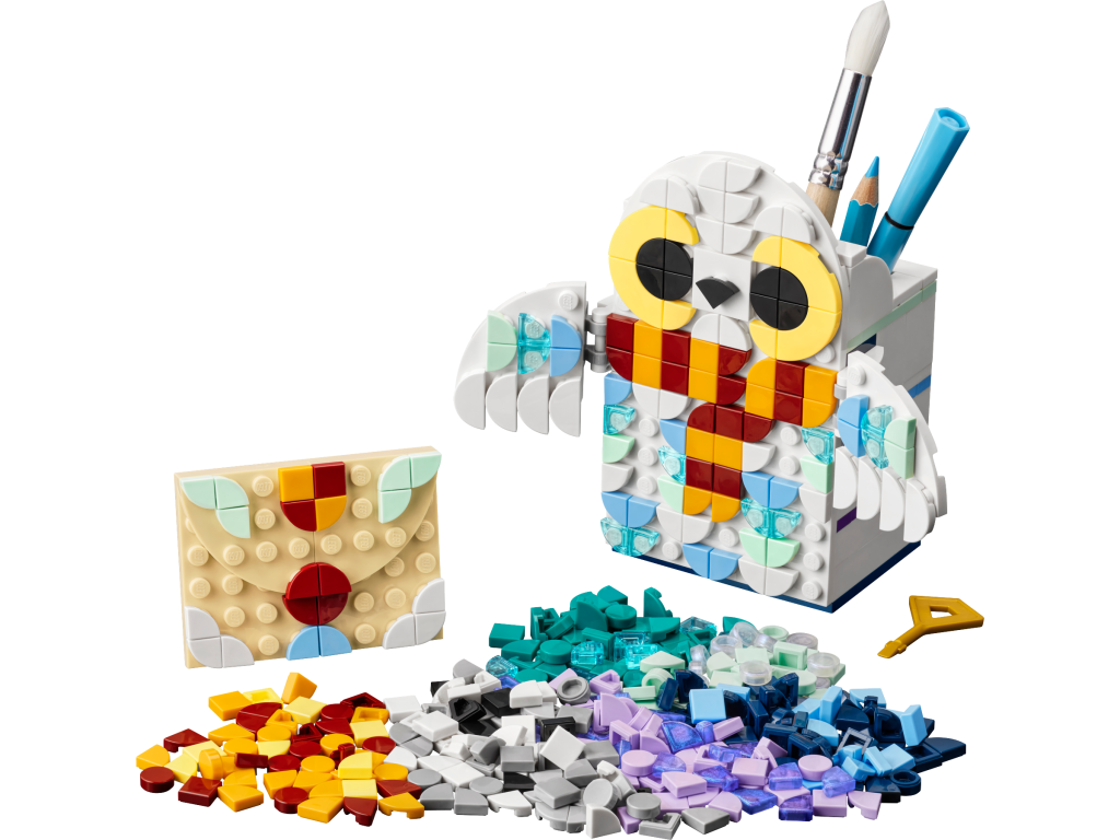 LEGO Harry Potter DOTS 41809 Hedwig Pencil Holder official 3 1024x768