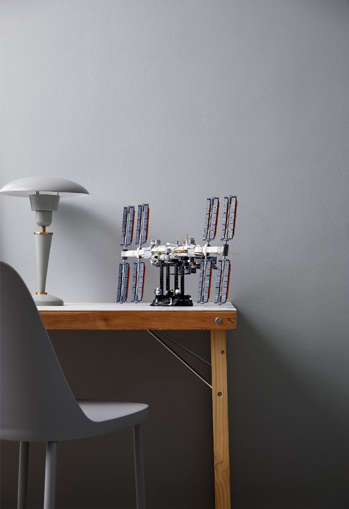 LEGO Ideas 21321 International Space Station 23