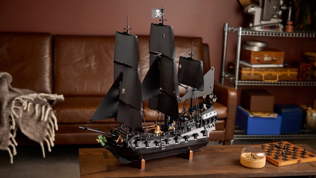 LEGO Icons 10365 Captain Jack Sparrows Pirate Ship featured 1