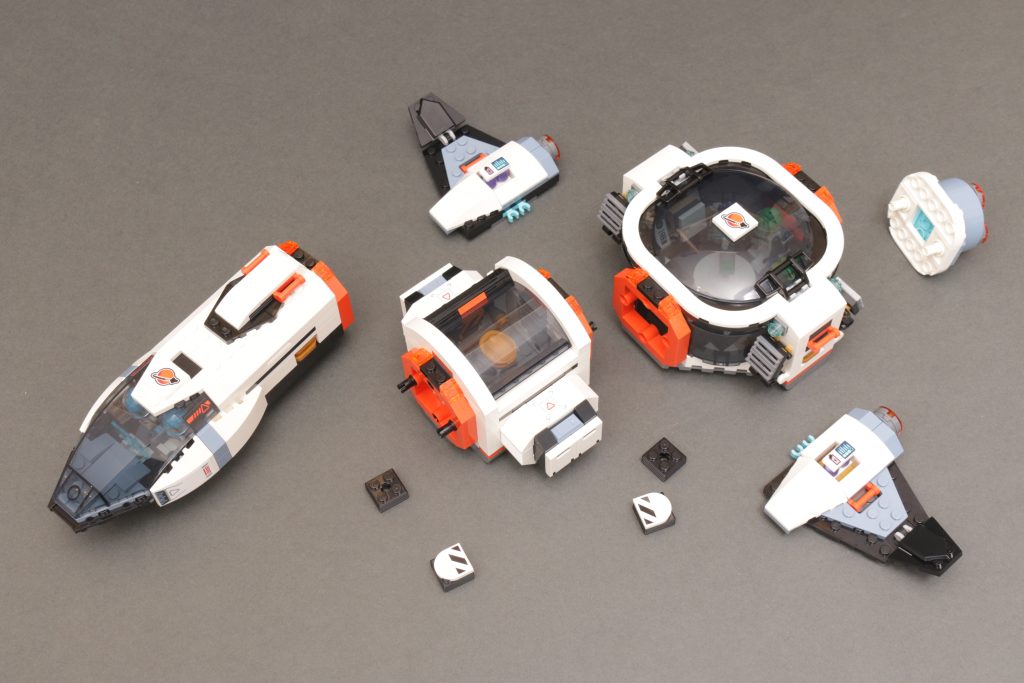 LEGO City 60446 Modular Galactic Spaceship review 28 1024x683