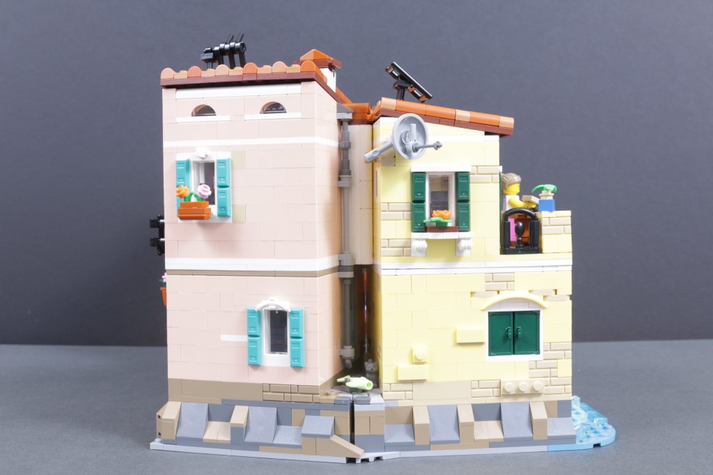LEGO Ideas 21359 Italian Riviera review 11 1024x683